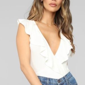 Fashion Nova Plunging Bodysuit